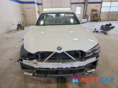 Piąte zdjęcie samochodu w środku: 2020 BMW 330I VIN:3MW5R1J02L8B23712 - miniatura