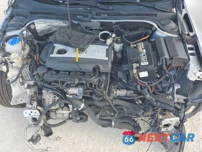 Zdjęcie 11 z 12 samochodu: 2012 VOLKSWAGEN JETTA GLI VIN:3VW4A7AJ1CM123612 - miniatura