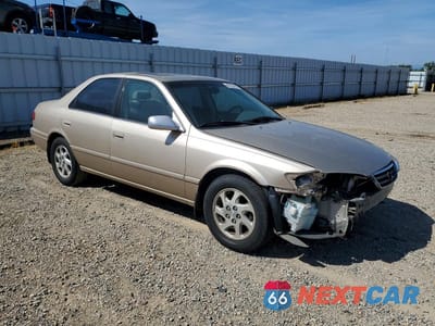 Czwarte zdjęcie samochodu z boku: 2000 TOYOTA CAMRY LE V6 VIN:JT2BF28K6Y0289009 - miniatura