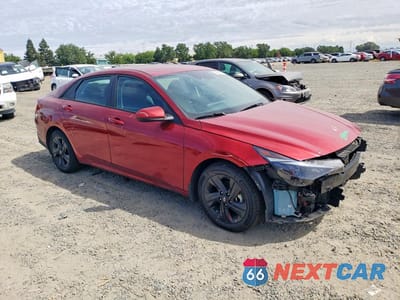 Czwarte zdjęcie samochodu z boku: 2023 HYUNDAI ELANTRA BLUE VIN:KMHLM4AJXPU078025 - miniatura