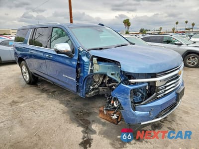 Czwarte zdjęcie samochodu z boku: 2025 CHEVROLET SUBURBAN K1500 PREMIER VIN:1GNS6FRD4SR288918 - miniatura