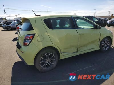 Trzecie zdjęcie samochodu z tyłu: 2017 CHEVROLET SONIC LT VIN:1G1JD6SB8H4120247 - miniatura
