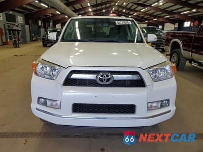 Piąte zdjęcie samochodu w środku: 2013 TOYOTA 4RUNNER SR5 VIN:JTEBU5JR6D5146348 - miniatura