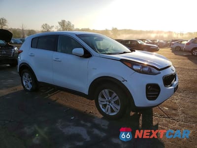 Czwarte zdjęcie samochodu z boku: 2017 KIA SPORTAGE LX VIN:KNDPMCAC0H7131980 - miniatura