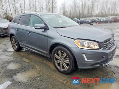 Czwarte zdjęcie samochodu z boku: 2017 VOLVO XC60 T5 INSCRIPTION VIN:YV440MRU7H2153843 - miniatura