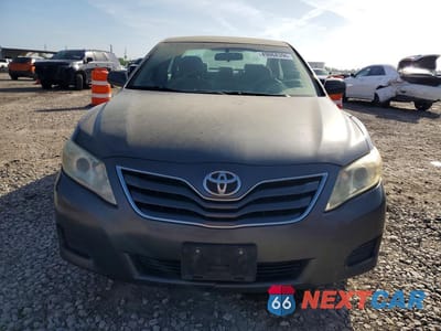 Piąte zdjęcie samochodu w środku: 2011 TOYOTA CAMRY LE VIN:4T1BF3EK5BU771600 - miniatura