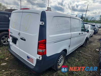 Trzecie zdjęcie samochodu z tyłu: 2017 MERCEDES-BENZ METRIS VIN:WD3PG2EA7H3208162 - miniatura