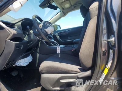 Zdjęcie 7 z 14 samochodu: 2019 TOYOTA RAV4 LE VIN:2T3H1RFV3KC032707 - miniatura