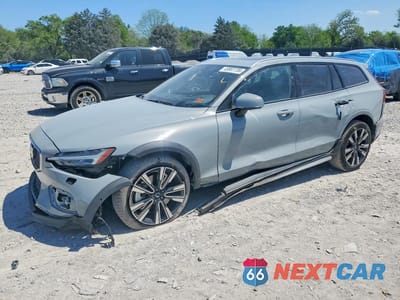 2026 VOLVO V60 CROSS COUNTRY ULTRA YV4L12WL1T2170512 - główne zdjęcie licytacji z USA - miniatura