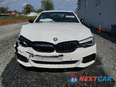 Piąte zdjęcie samochodu w środku: 2019 BMW 530 XI VIN:WBAJA7C58KWW42416 - miniatura