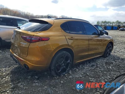 Trzecie zdjęcie samochodu z tyłu: 2022 ALFA ROMEO STELVIO TI VIN:ZASPAKBN8N7D31611 - miniatura