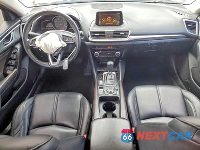 Zdjęcie 8 z 12 samochodu: 2018 MAZDA 3 TOURING VIN:3MZBN1L3XJM203916 - miniatura