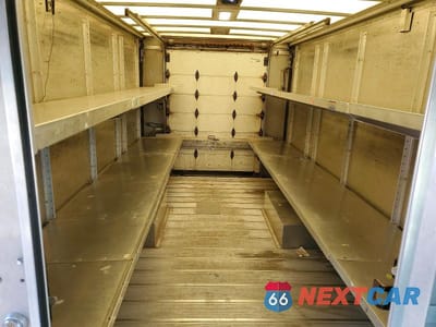 Zdjęcie 10 z 12 samochodu: 2019 FORD E450 DELIVERY TRUCK VIN:1FC3E4K63KDC48021 - miniatura