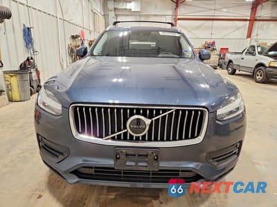 Piąte zdjęcie samochodu w środku: 2020 VOLVO XC90 T5 MOMENTUM VIN:YV4102PK7L1534745 - miniatura