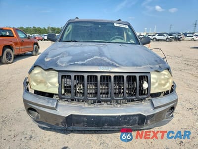Piąte zdjęcie samochodu w środku: 2007 JEEP GRAND CHEROKEE LAREDO VIN:1J8GR48K77C548323 - miniatura
