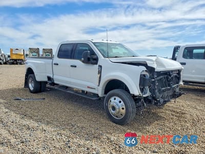 Czwarte zdjęcie samochodu z boku: 2025 FORD F450 SUPER DUTY VIN:1FT8W4DM6SEC09187 - miniatura