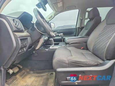 Zdjęcie 7 z 12 samochodu: 2021 TOYOTA TUNDRA SR5 VIN:5TFEY5F17MX282873 - miniatura