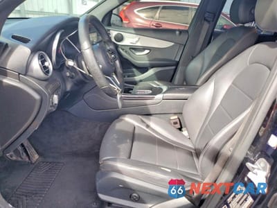 Zdjęcie 7 z 12 samochodu: 2021 MERCEDES-BENZ GLC 300 VIN:W1N0G8DB4MF883375 - miniatura