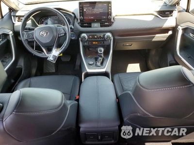 Zdjęcie 8 z 13 samochodu: 2022 TOYOTA RAV4 HYBRID LIMITED VIN:JTMD6RFV9ND522519 - miniatura
