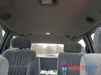 Zdjęcie 10 z 13 samochodu: 2001 TOYOTA SIENNA XLE VIN:4T3ZF13C01U351733 - miniatura