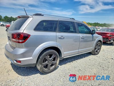 Trzecie zdjęcie samochodu z tyłu: 2019 DODGE JOURNEY CROSSROAD VIN:3C4PDCGB8KT778631 - miniatura