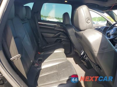 Zdjęcie 11 z 13 samochodu: 2013 PORSCHE CAYENNE VIN:WP1AA2A28DLA02272 - miniatura