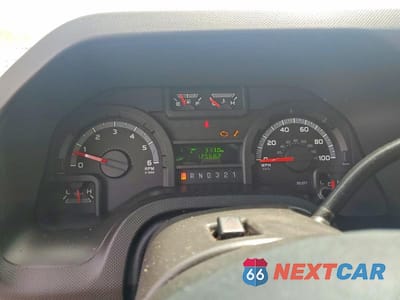 Zdjęcie 9 z 13 samochodu: 2014 FORD E350 SHUTTLE BUS VIN:1FDWE3FL9EDB19921 - miniatura