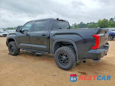 Drugie zdjęcie samochodu z przodu: 2025 TOYOTA TUNDRA SR5 VIN:5TFLA5DB4SX282916 - miniatura