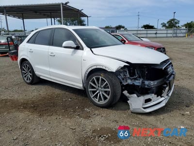 Czwarte zdjęcie samochodu z boku: 2018 AUDI Q3 PREMIUM VIN:WA1BCCFS6JR033585 - miniatura
