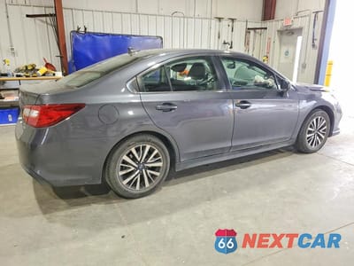 Trzecie zdjęcie samochodu z tyłu: 2019 SUBARU LEGACY 2.5I PREMIUM VIN:4S3BNAF66K3009105 - miniatura