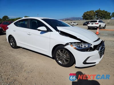 Czwarte zdjęcie samochodu z boku: 2017 HYUNDAI ELANTRA SE VIN:5NPD84LF7HH065234 - miniatura