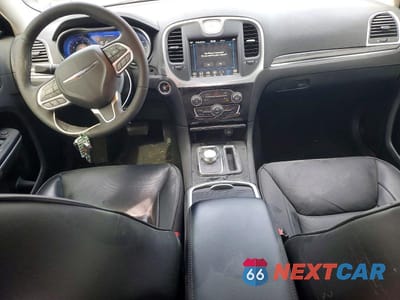 Zdjęcie 8 z 13 samochodu: 2022 CHRYSLER 300 TOURING L VIN:2C3CCADG8NH178988 - miniatura