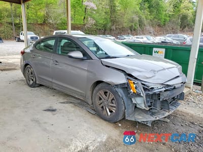 Czwarte zdjęcie samochodu z boku: 2020 HYUNDAI ELANTRA SEL VIN:KMHD84LF3LU012847 - miniatura