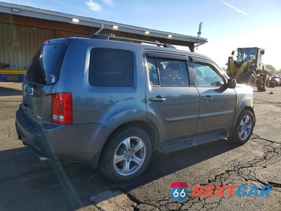 Trzecie zdjęcie samochodu z tyłu: 2013 HONDA PILOT EXLN VIN:5FNYF4H7XDB076746 - miniatura