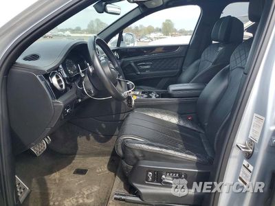 Zdjęcie 7 z 13 samochodu: 2017 BENTLEY BENTAYGA VIN:SJAAC2ZV0HC016071 - miniatura