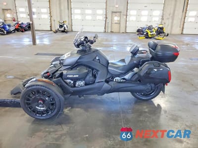 Trzecie zdjęcie samochodu z tyłu: 2022 CAN-AM RYKER RALLY EDITION VIN:3JB2HEH21NJ004572 - miniatura