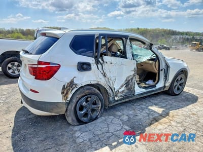 Trzecie zdjęcie samochodu z tyłu: 2012 BMW X3 XDRIVE28I VIN:5UXWX5C57CL717250 - miniatura