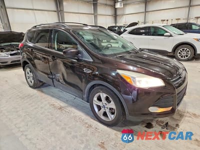 Czwarte zdjęcie samochodu z boku: 2013 FORD ESCAPE SE VIN:1FMCU9G9XDUA29154 - miniatura