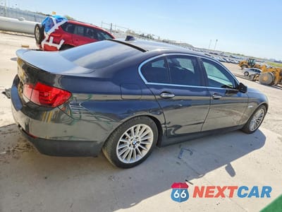 Trzecie zdjęcie samochodu z tyłu: 2013 BMW 535 XI VIN:WBAFU7C5XDDU68148 - miniatura