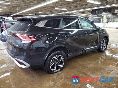 Trzecie zdjęcie samochodu z tyłu: 2024 KIA SPORTAGE LX VIN:KNDPUCDF6R7310130 - miniatura