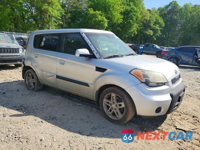 Czwarte zdjęcie samochodu z boku: 2010 KIA SOUL + VIN:KNDJT2A28A7031772 - miniatura