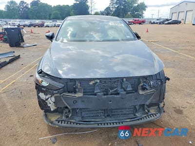 Piąte zdjęcie samochodu w środku: 2024 MAZDA 3 PREFERRED VIN:JM1BPBLM4R1702344 - miniatura