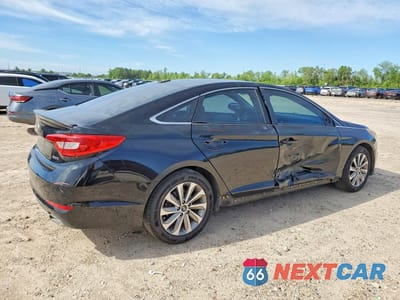 Trzecie zdjęcie samochodu z tyłu: 2016 HYUNDAI SONATA SPORT VIN:5NPE34AF5GH262357 - miniatura