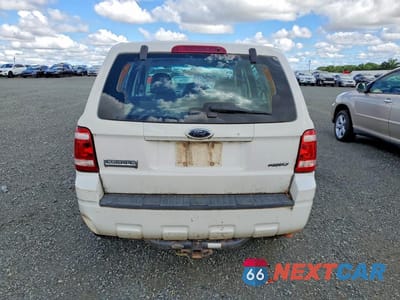 Zdjęcie 6 z 12 samochodu: 2009 FORD ESCAPE XLS VIN:1FMCU92749KA79427 - miniatura