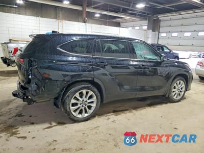 Trzecie zdjęcie samochodu z tyłu: 2024 TOYOTA HIGHLANDER LIMITED VIN:5TDKDRBH6RS545697 - miniatura