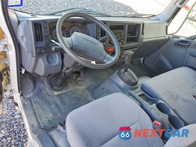 Zdjęcie 8 z 14 samochodu: 2021 ISUZU NPR HD DELIVERY TRUCK VIN:54DC4W1D5MS208631 - miniatura