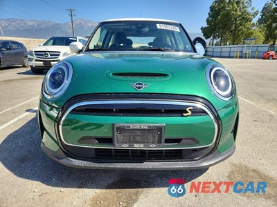 Piąte zdjęcie samochodu w środku: 2024 MINI COOPER SE VIN:WMW13DJ01R2V87986 - miniatura