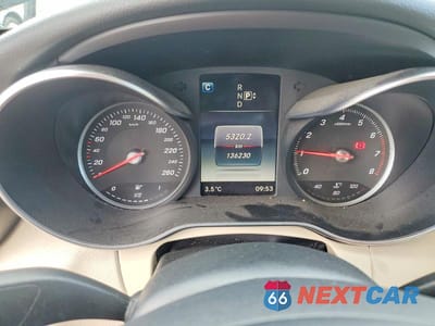 Zdjęcie 9 z 12 samochodu: 2015 MERCEDES-BENZ C 300 4MATIC VIN:55SWF4KB0FU019719 - miniatura