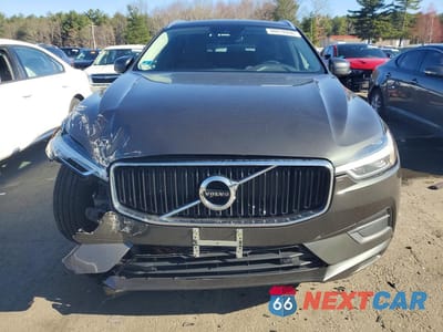 Piąte zdjęcie samochodu w środku: 2019 VOLVO XC60 T6 VIN:YV4A22RKXK1357534 - miniatura
