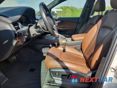 Zdjęcie 7 z 12 samochodu: 2017 AUDI Q7 PRESTIGE VIN:WA1VAAF72HD003526 - miniatura